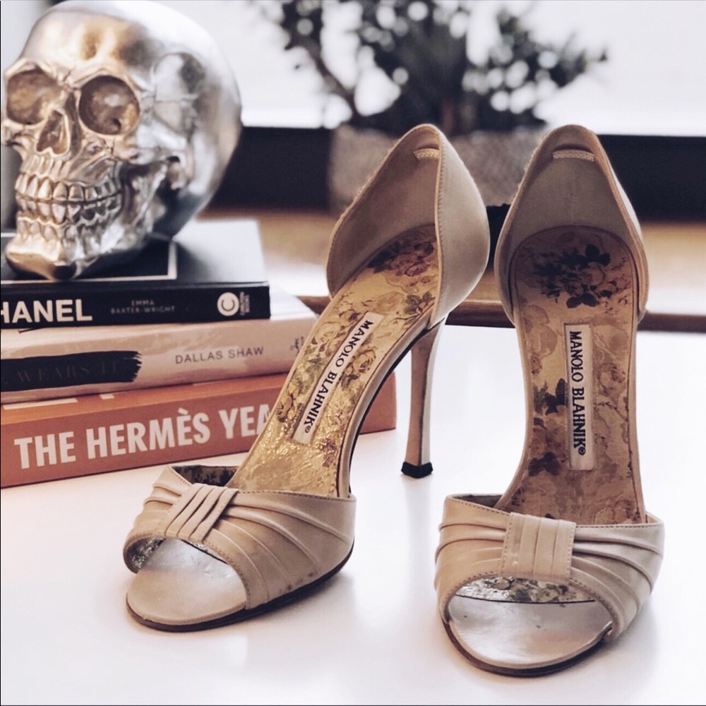Manolo Blahnik Tan Floral Insole Heels